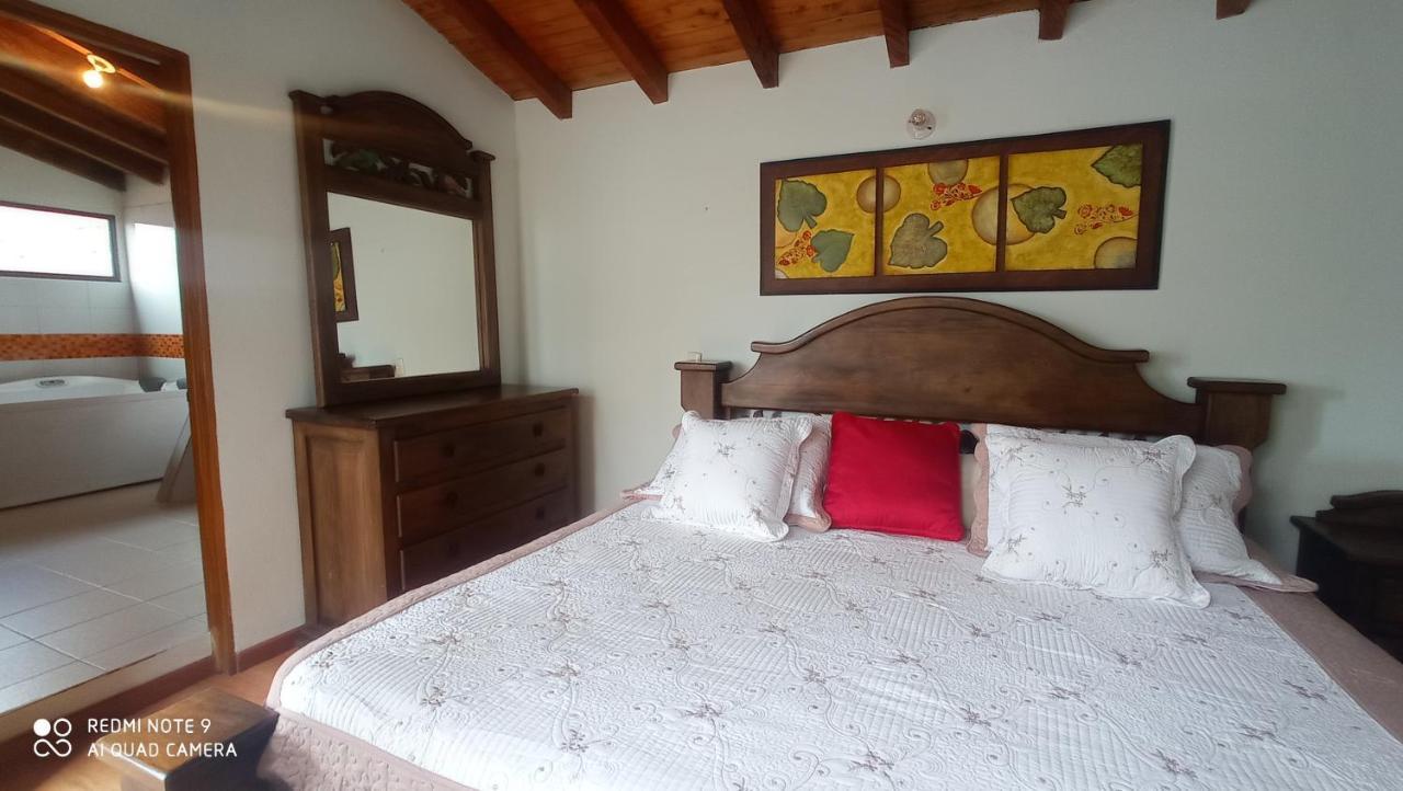 Casa Pastora Coworking Bed & Breakfast Guatape Phòng bức ảnh